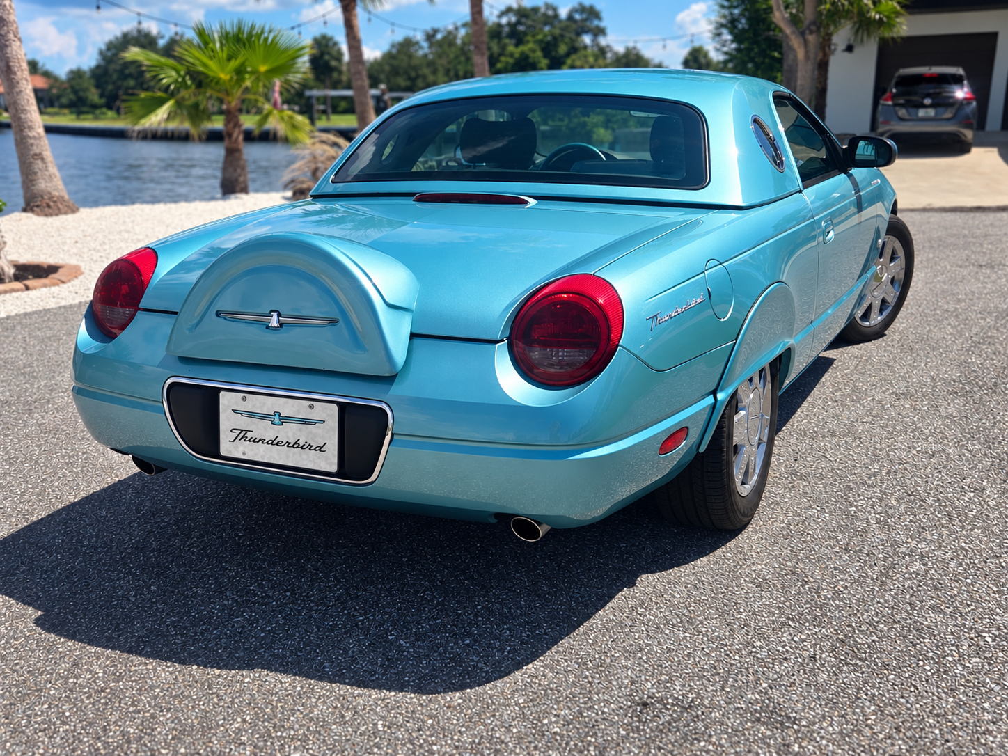 02 T-Bird rear profile