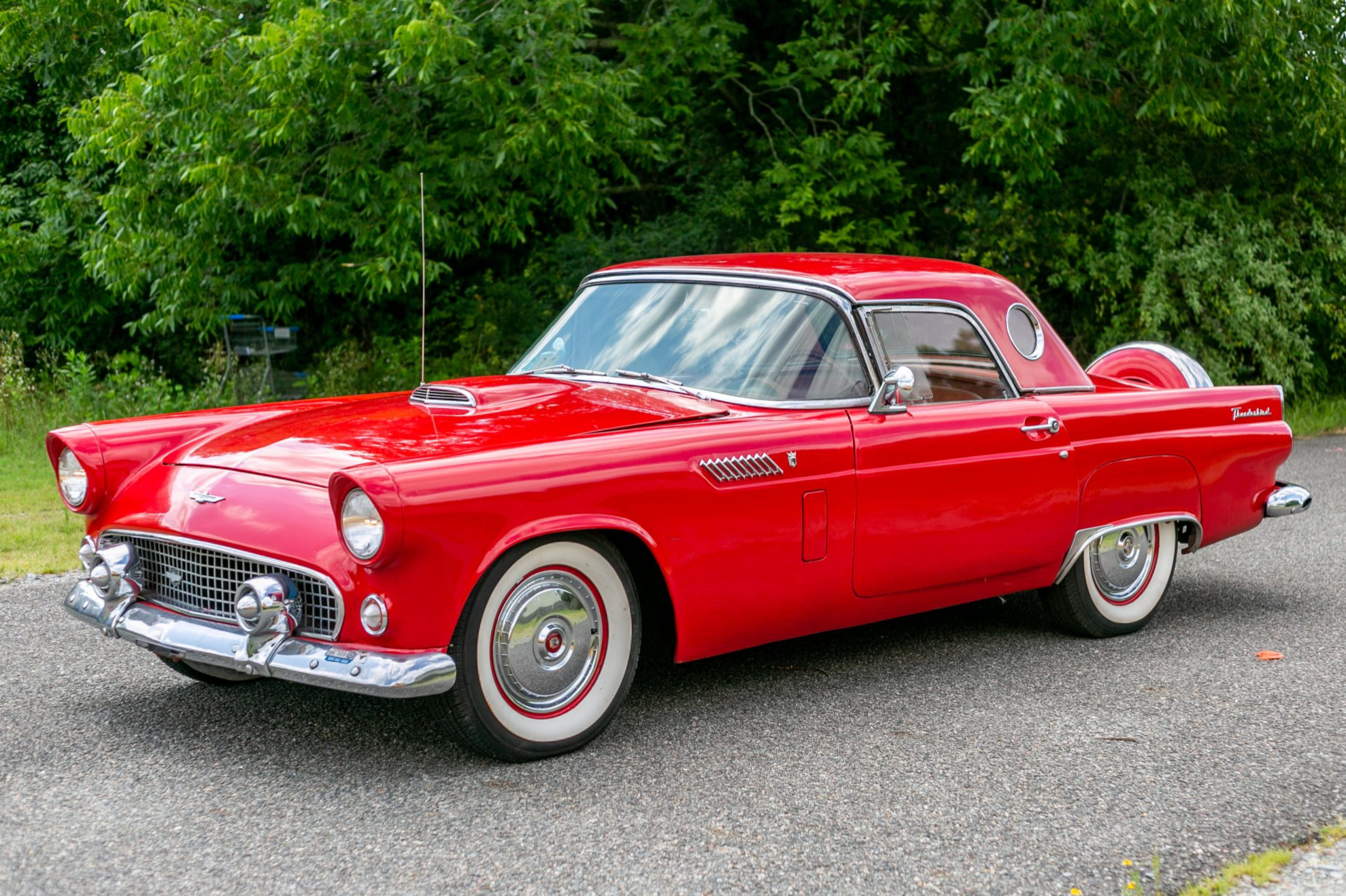 1956 Ford Thunderbird w/ Continental spare tire kit