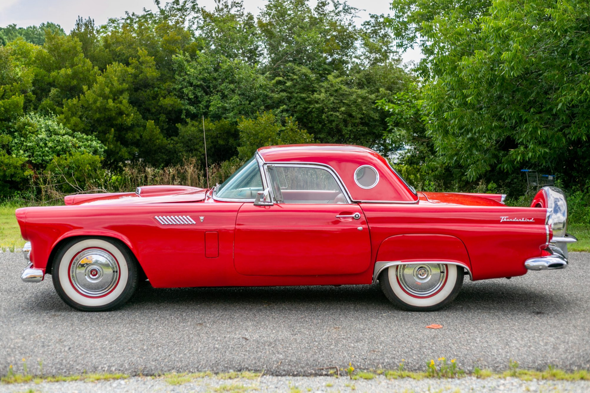 1956 Ford Thunderbird w/ Continental spare tire kit