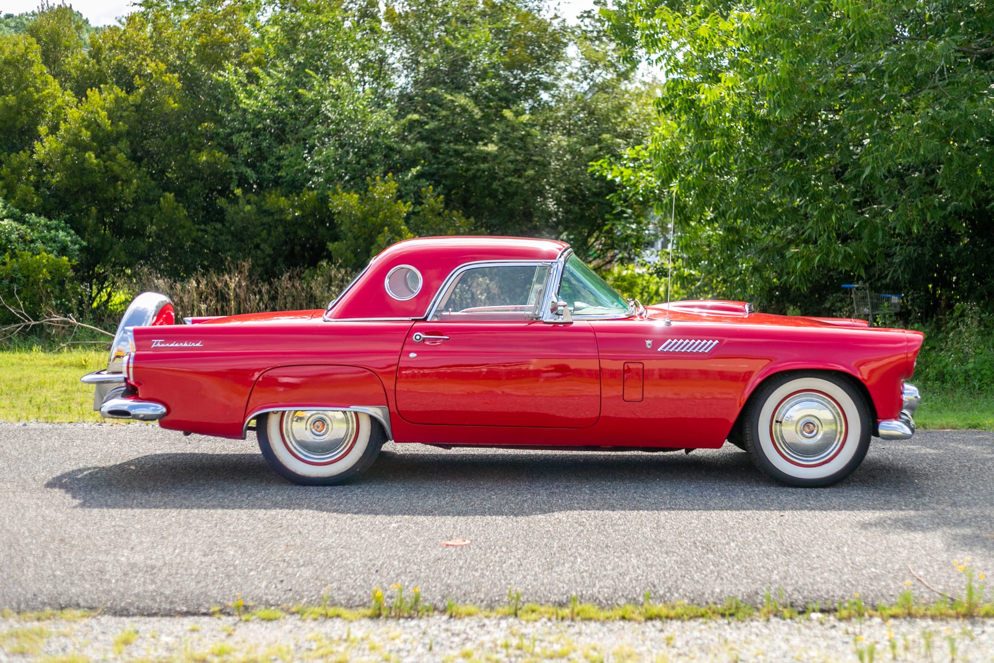 1956 Ford Thunderbird w/ Continental spare tire kit