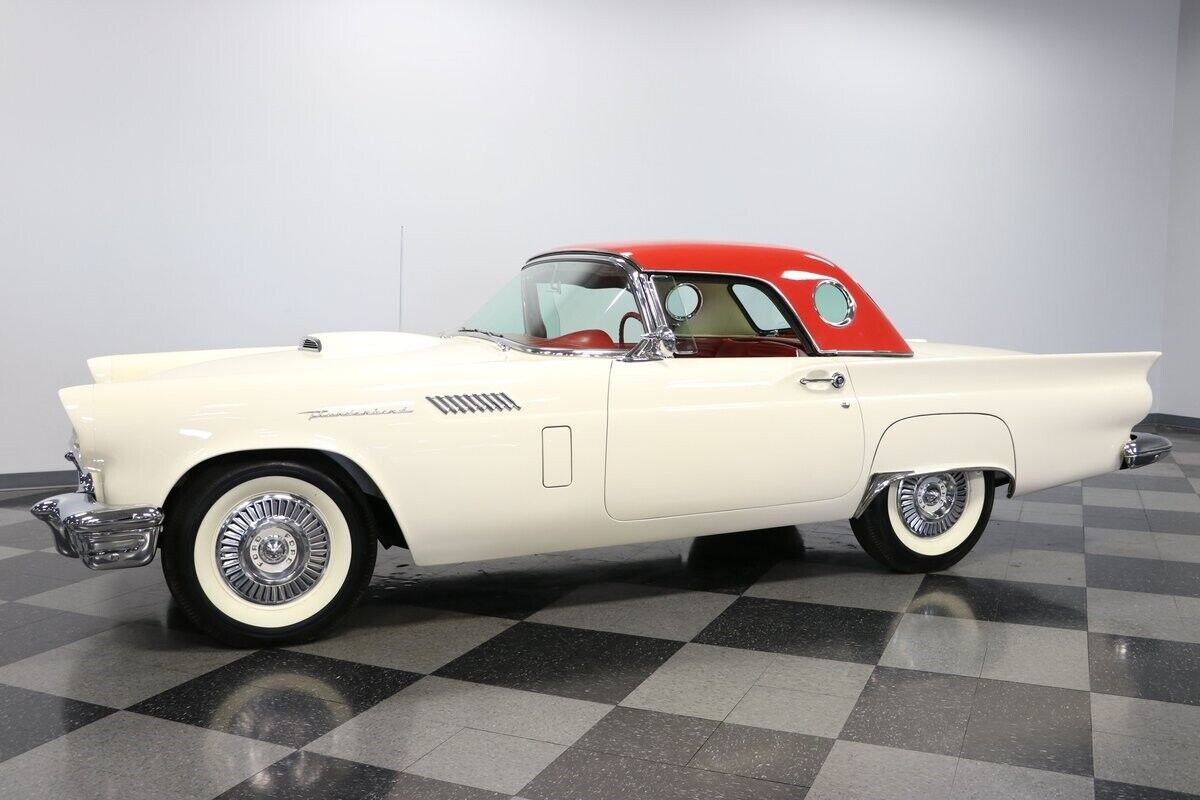 1957 Ford Thunderbird E-Bird