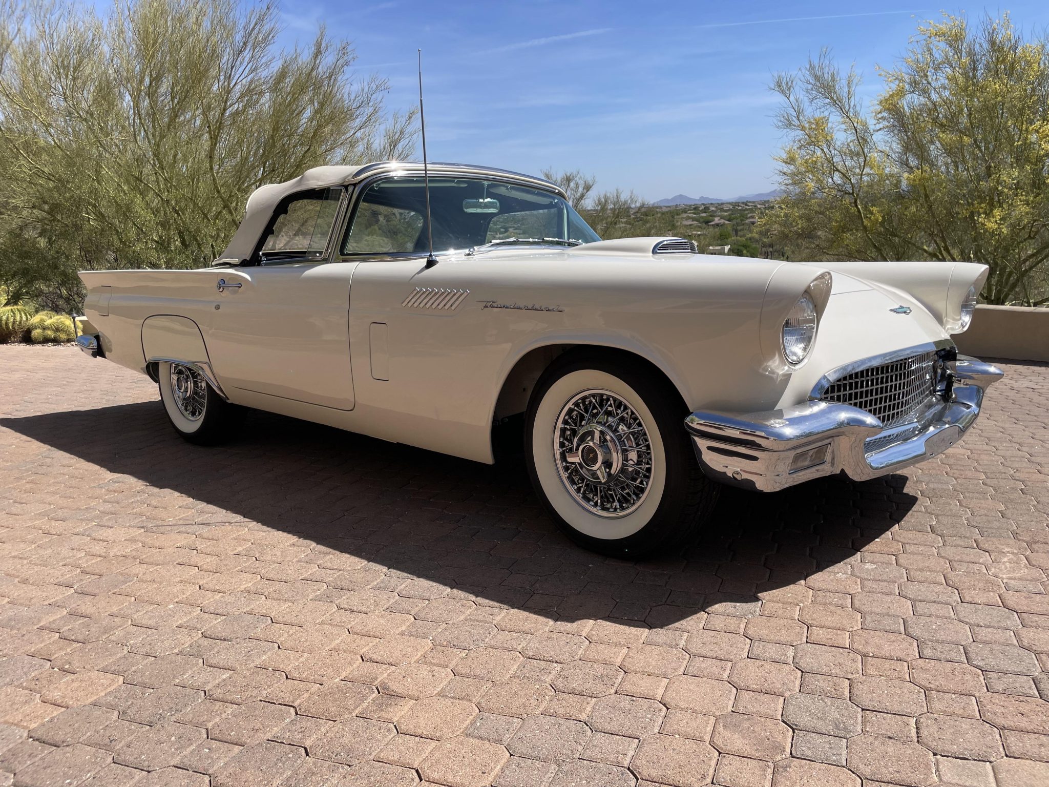 1957 Ford Thunderbird E-Code