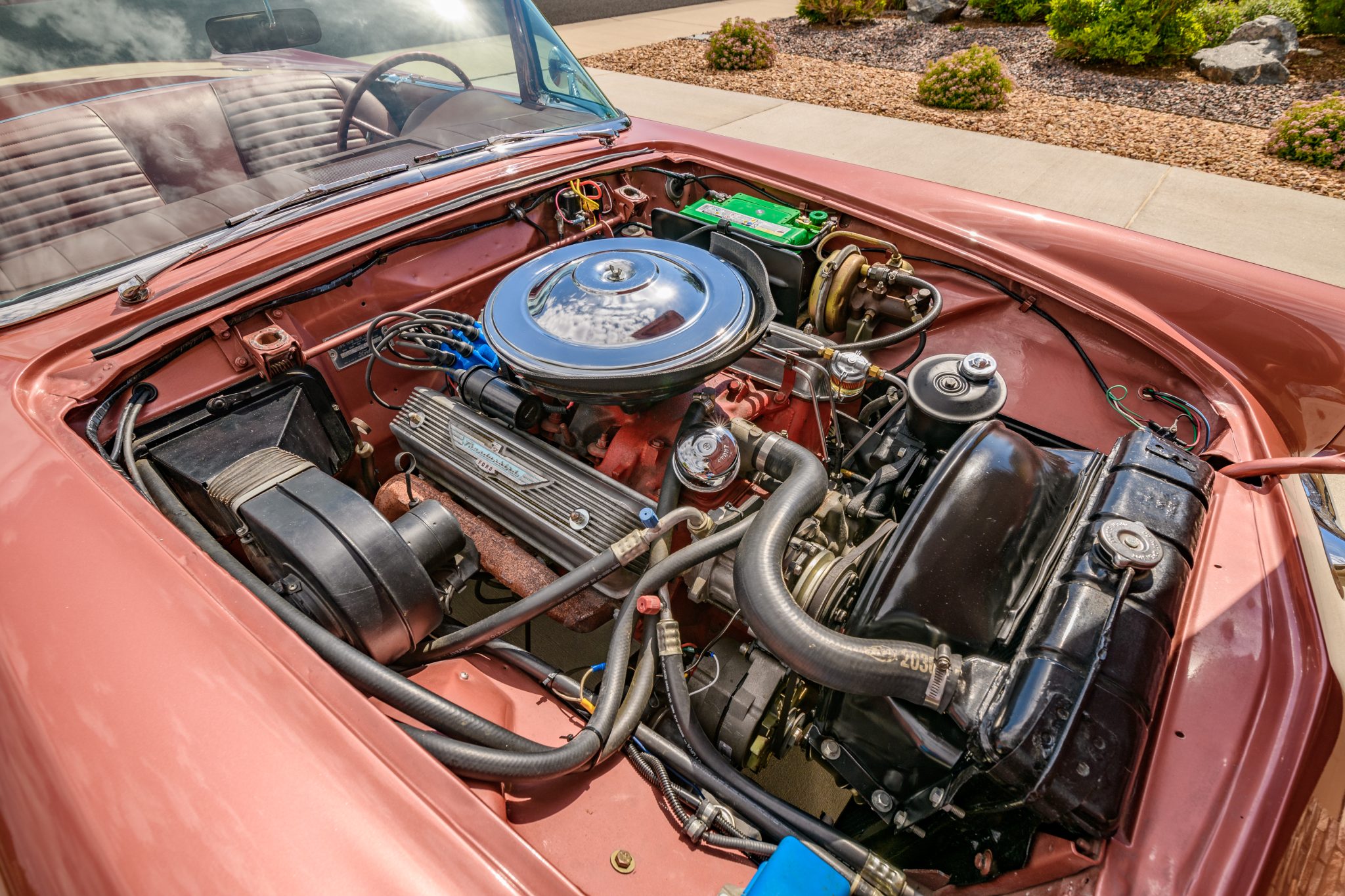 1957 Ford Thunderbird Engine bay