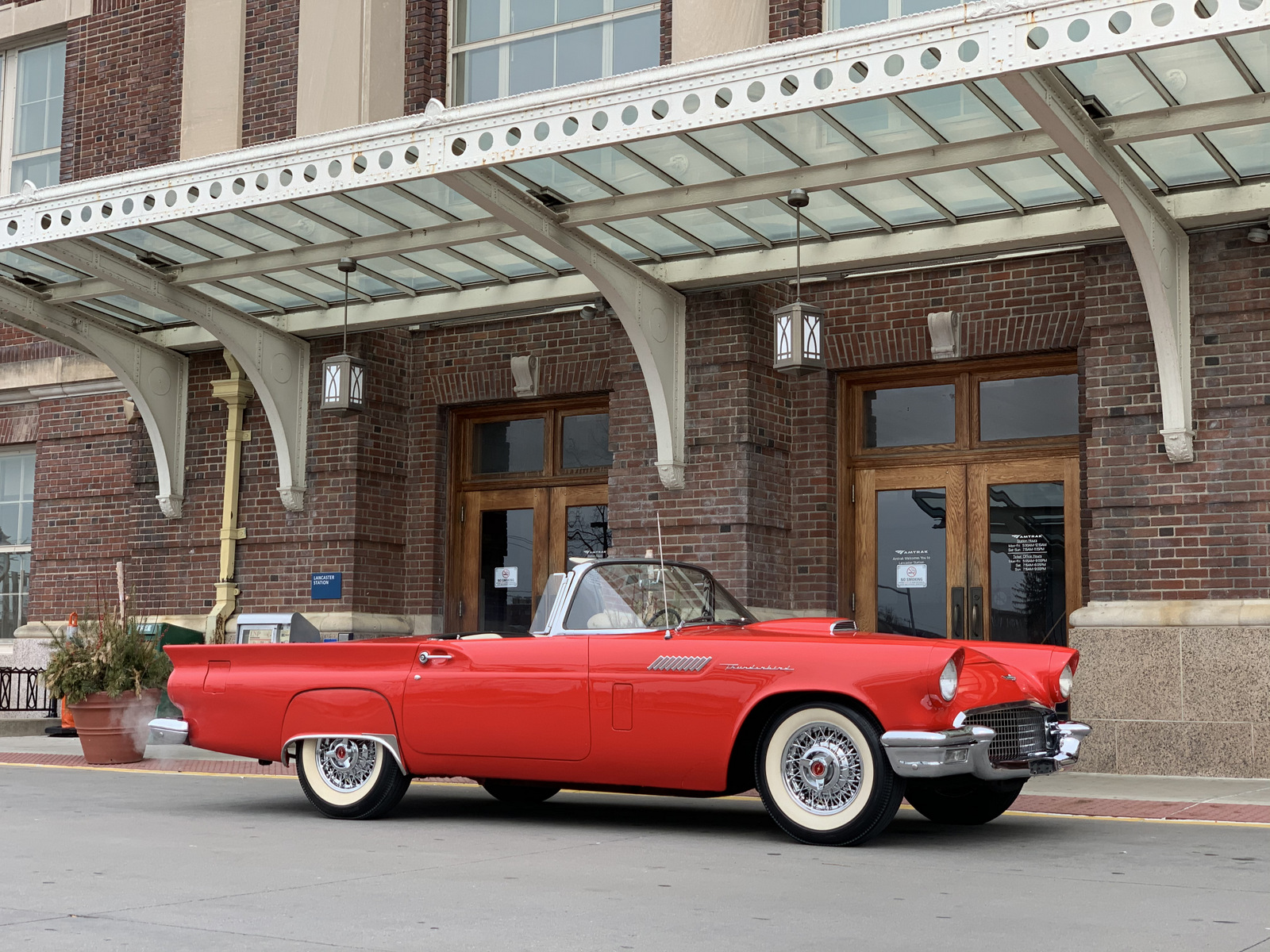 1957 Ford Thunderbird Side View Top Down