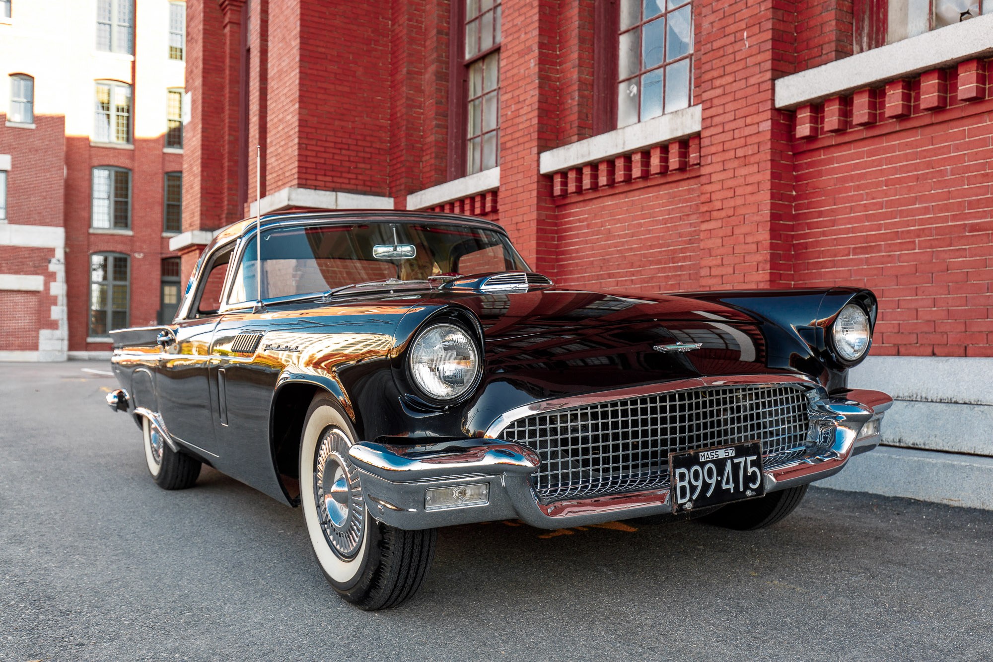 1957 Ford Thunderbird