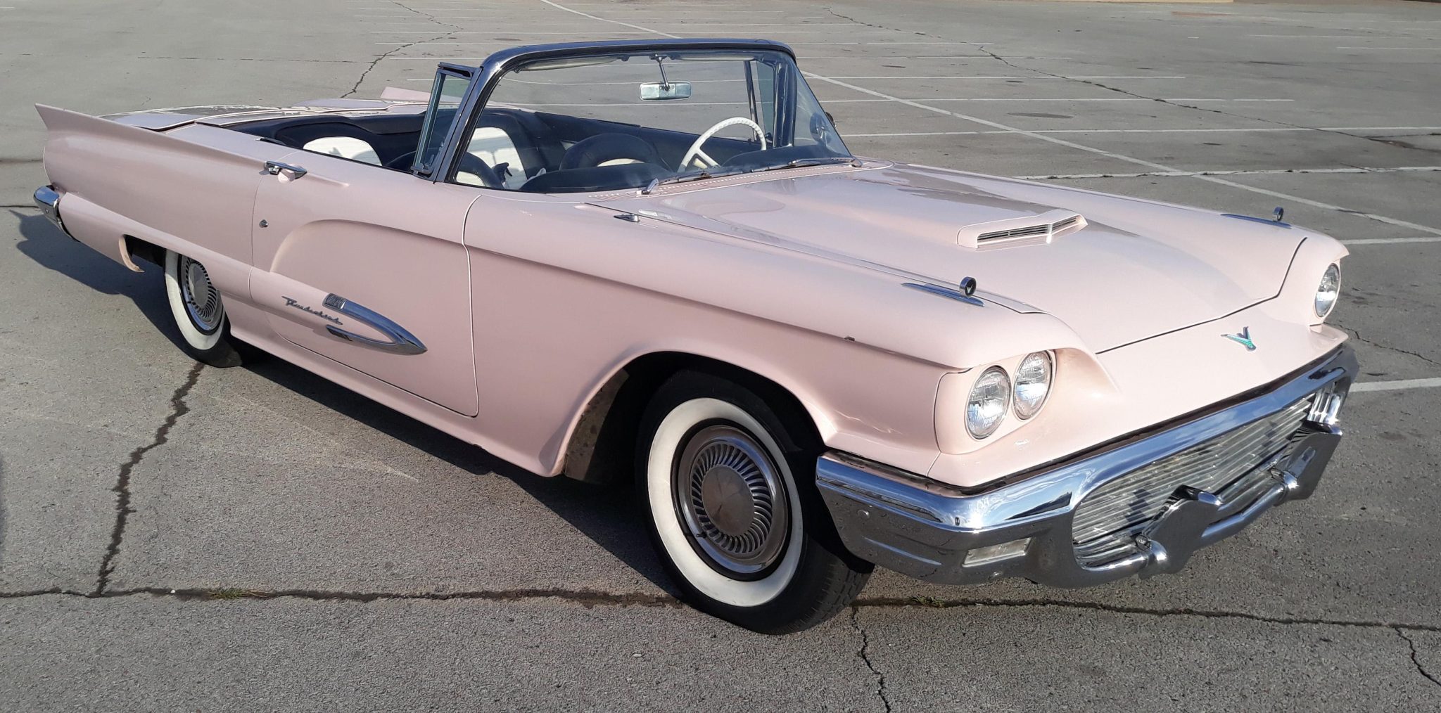 1959 Ford Thunderbird