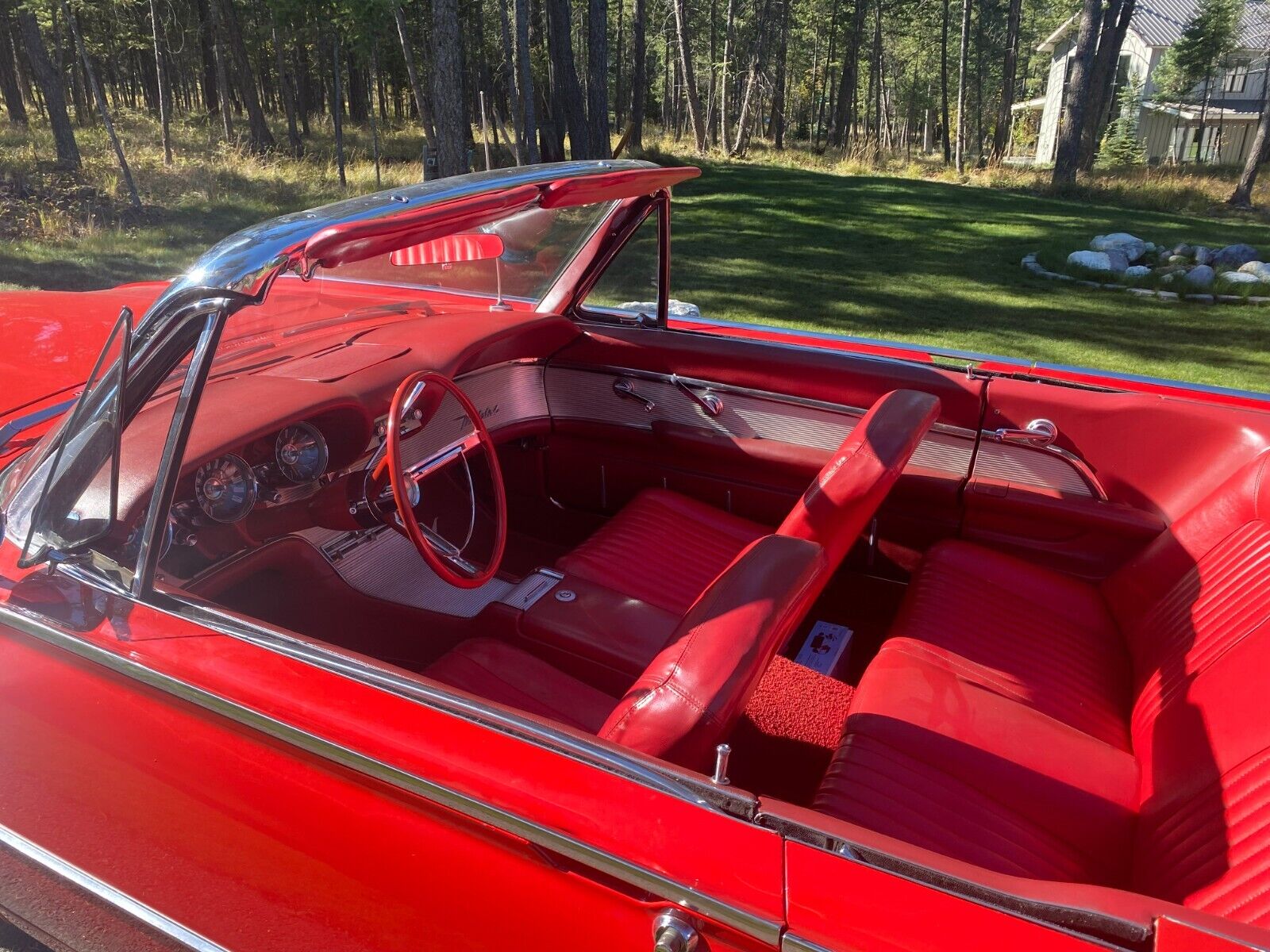 1961 Ford Thunderbird. Matching numbers Z-Code 390