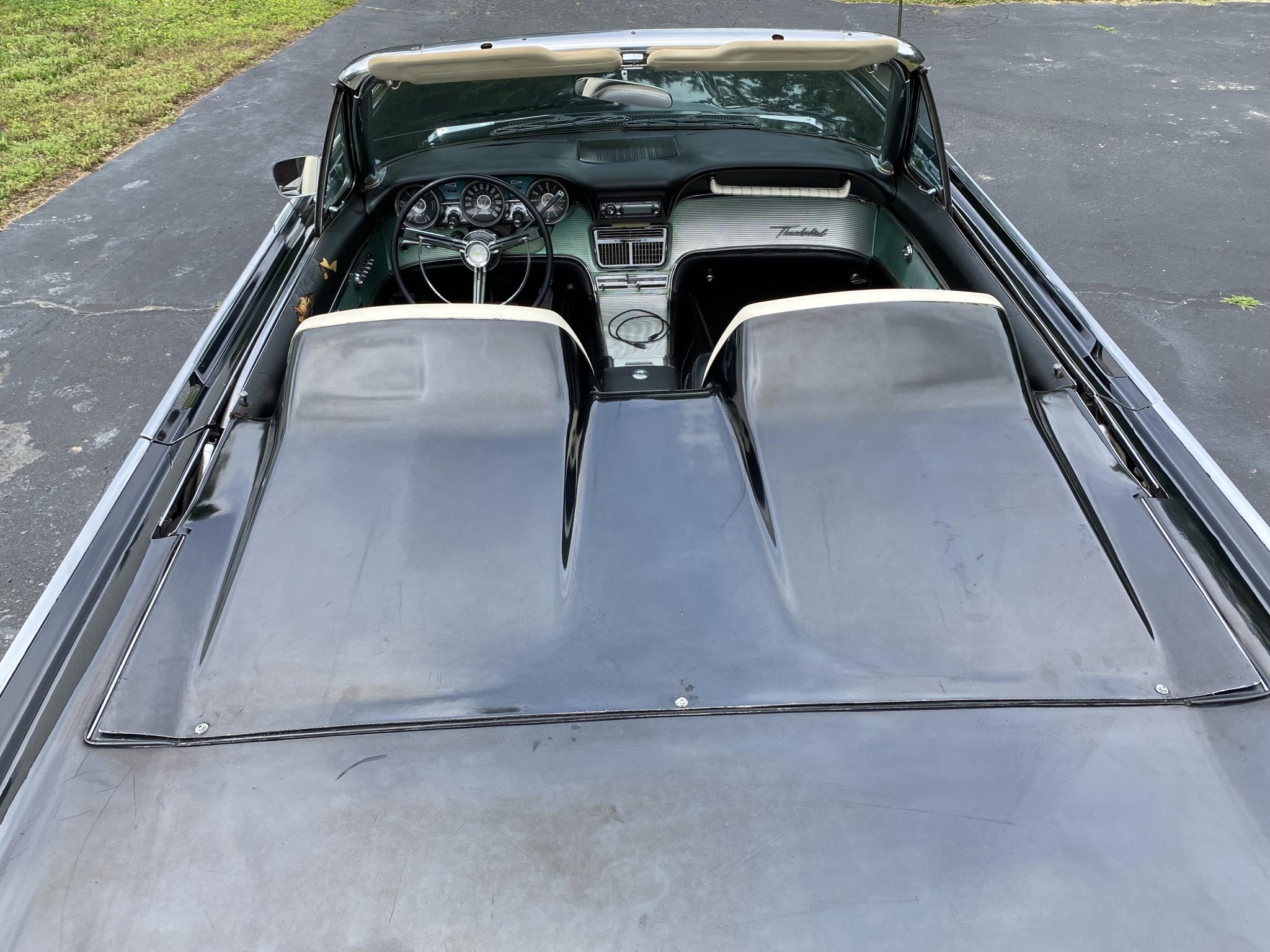 1961 Ford Thunderbird Sports Roadster Tribute