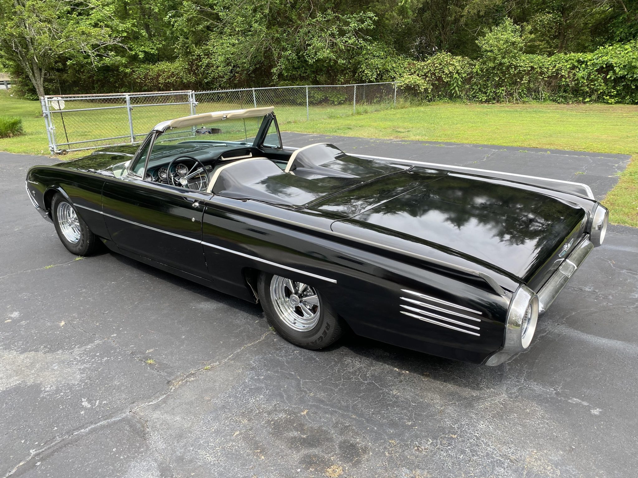 1961 Ford Thunderbird Sports Roadster Tribute