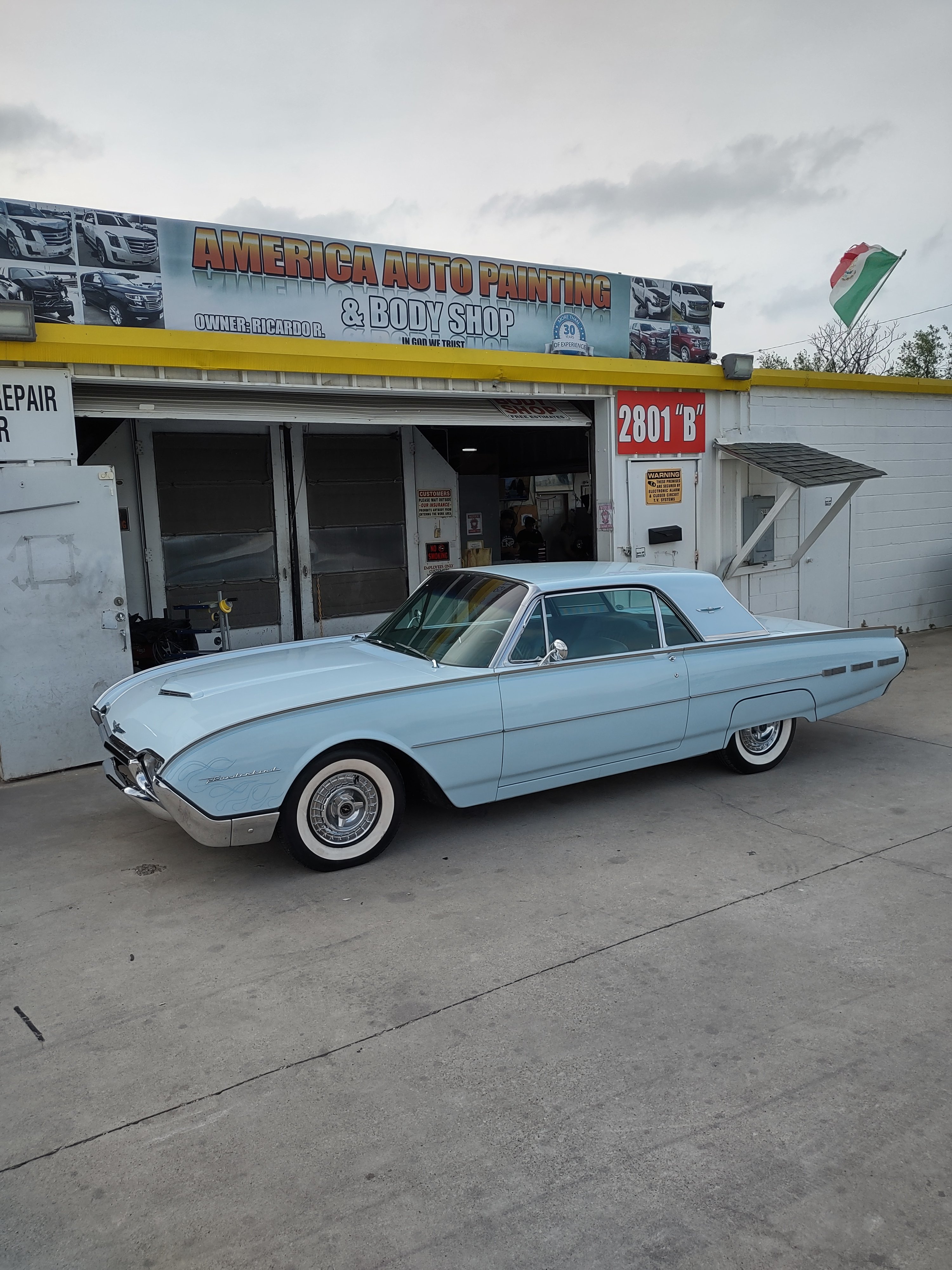 1962 T-Bird Powder Blue with blue interior