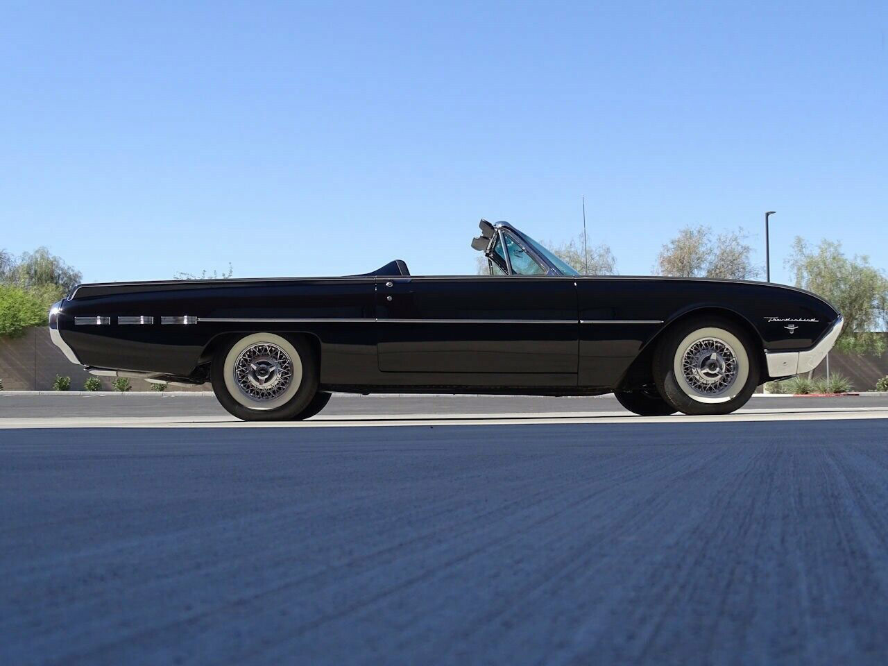 1962-Thunderbird-Side-View.jpg
