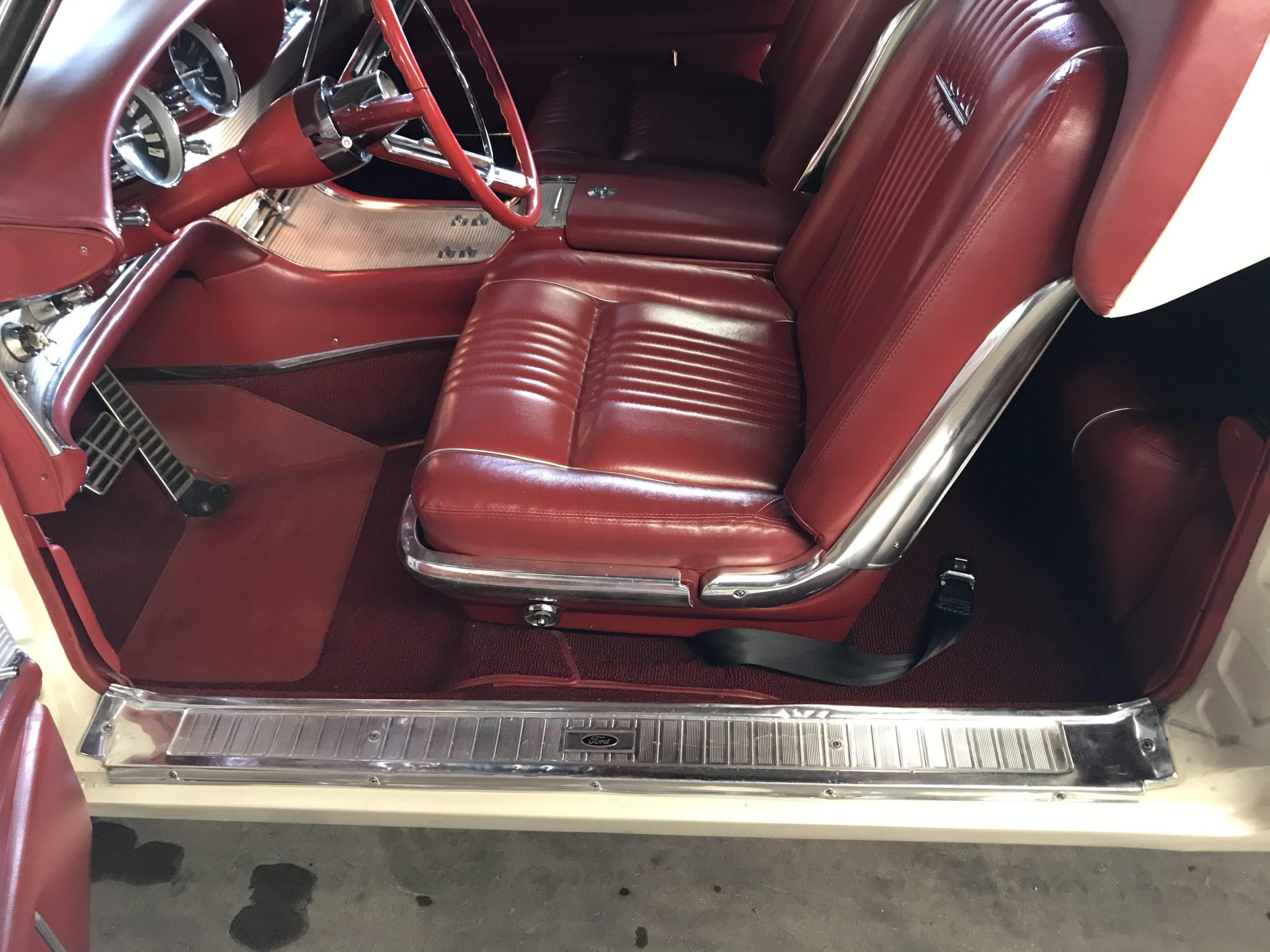 1963 Ford Thunderbird Driver's Seat