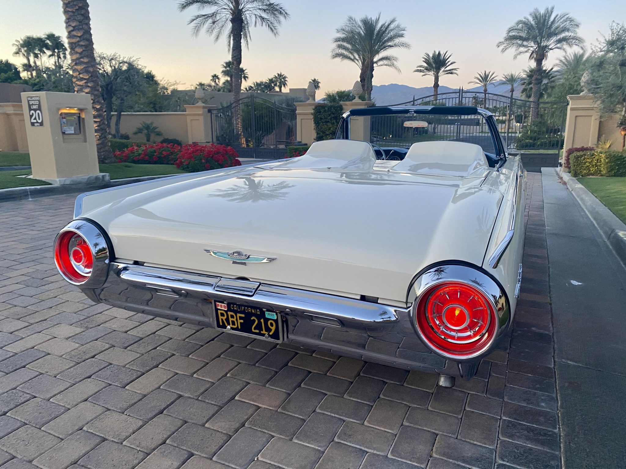 1963 Ford Thunderbird Sport Roadster Rear End