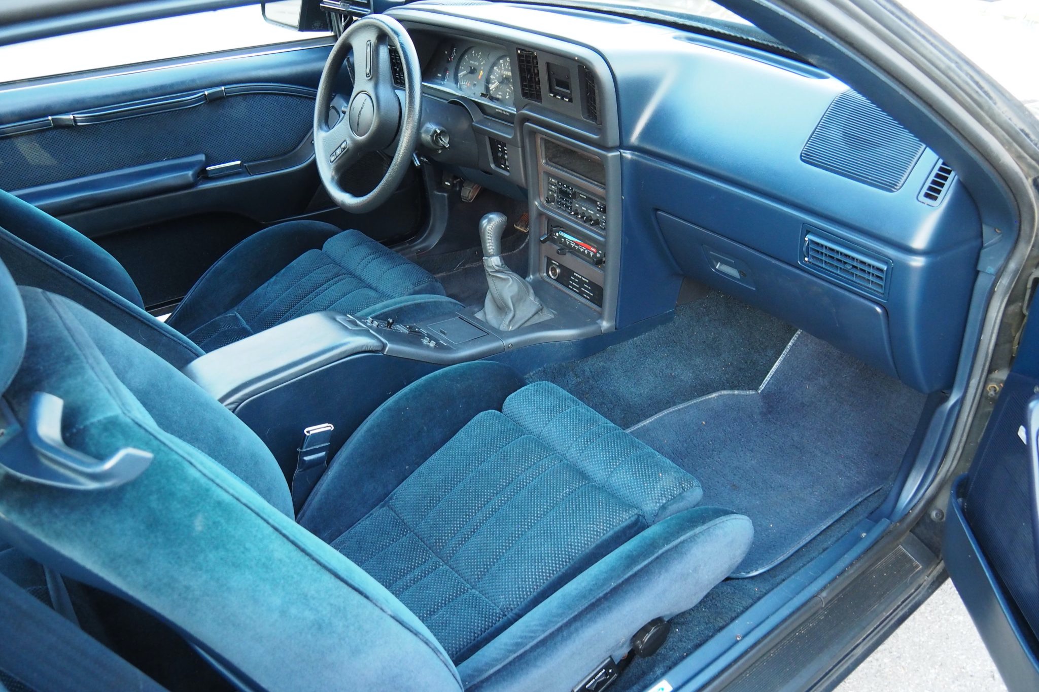 1988 Ford Thunderbird Turbo Coupe 5-Speed