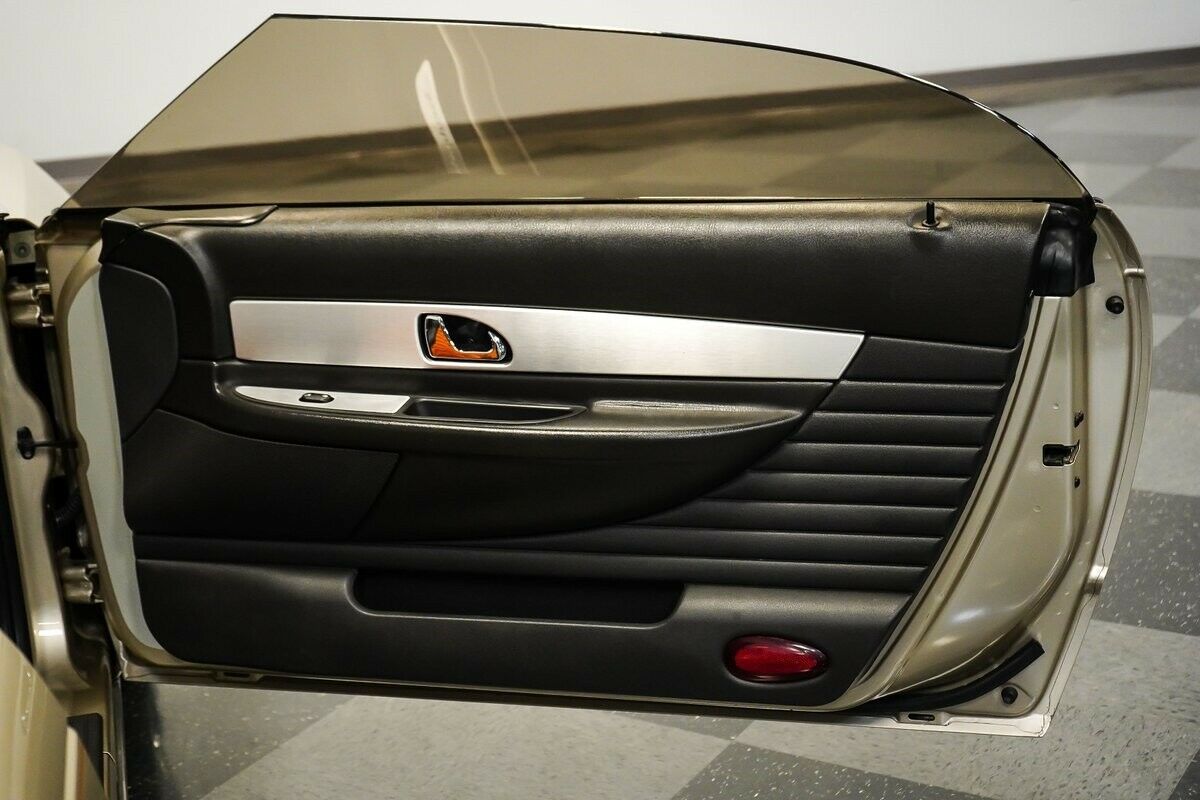 2002 Chip Foose Ford Thunderbird- Speedbird Dash