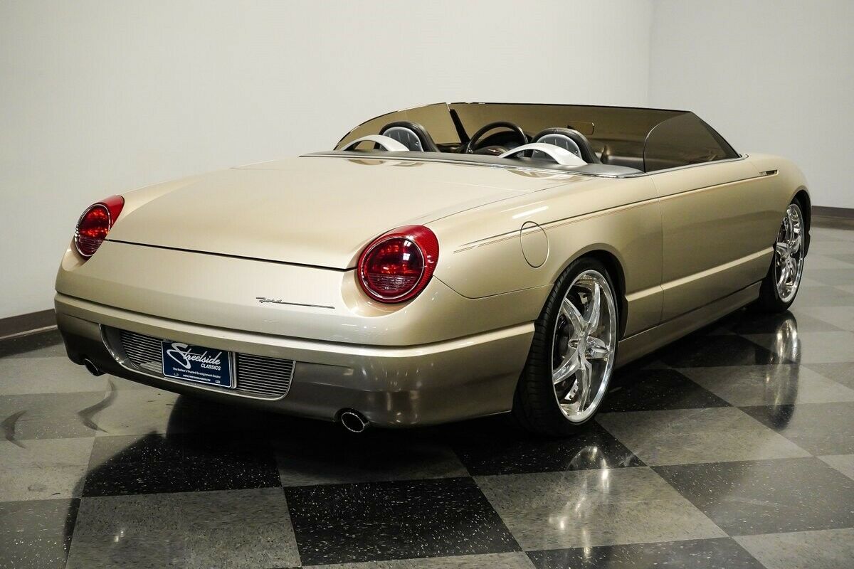 2002 Chip Foose Ford Thunderbird- Speedbird Rear End