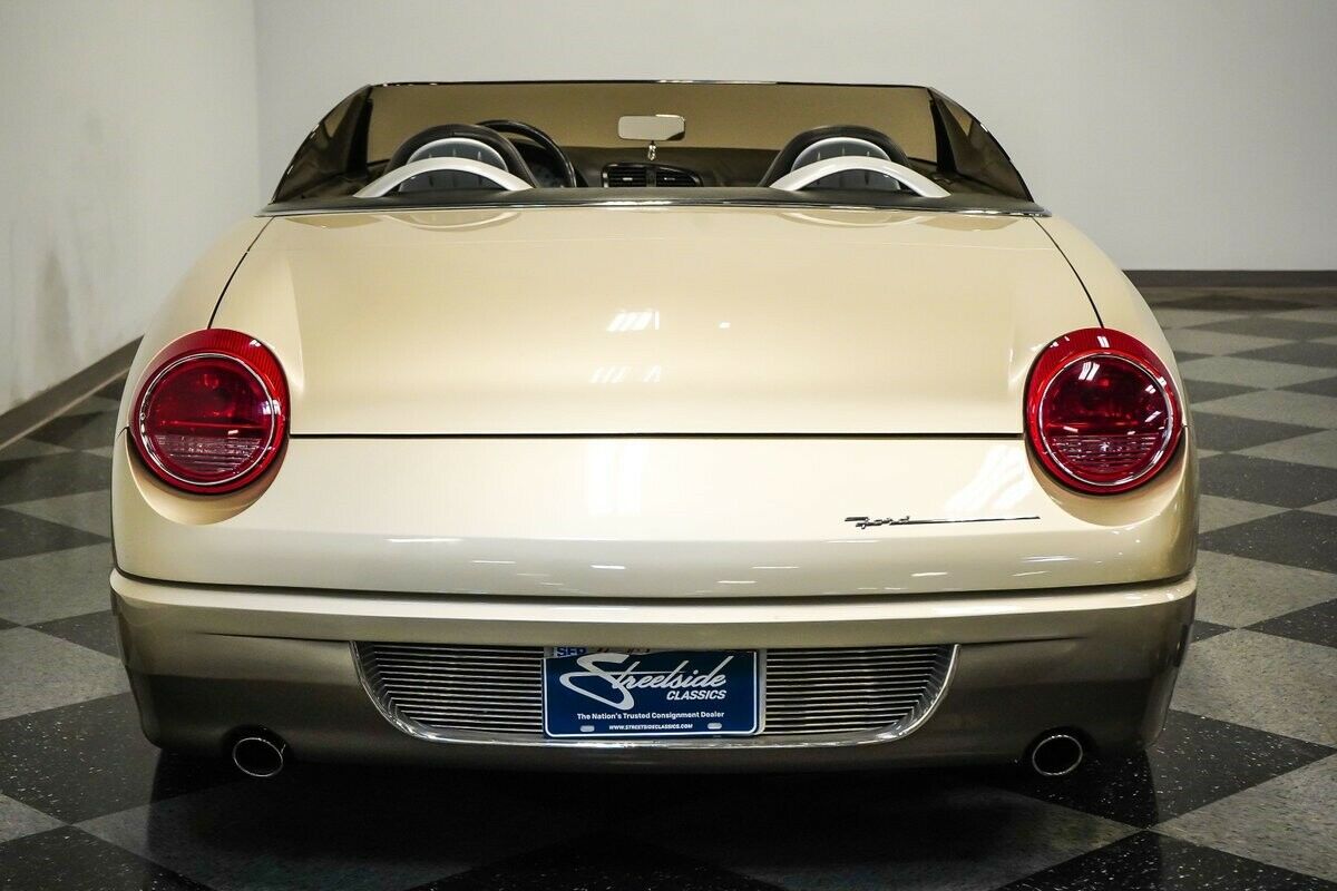 2002 Chip Foose Ford Thunderbird- Speedbird Rear end