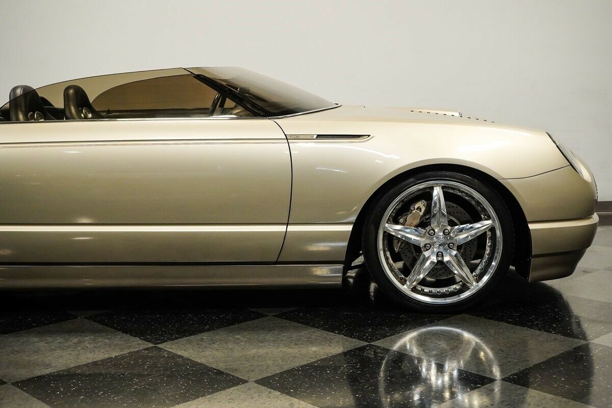 2002 Chip Foose Ford Thunderbird- Speedbird