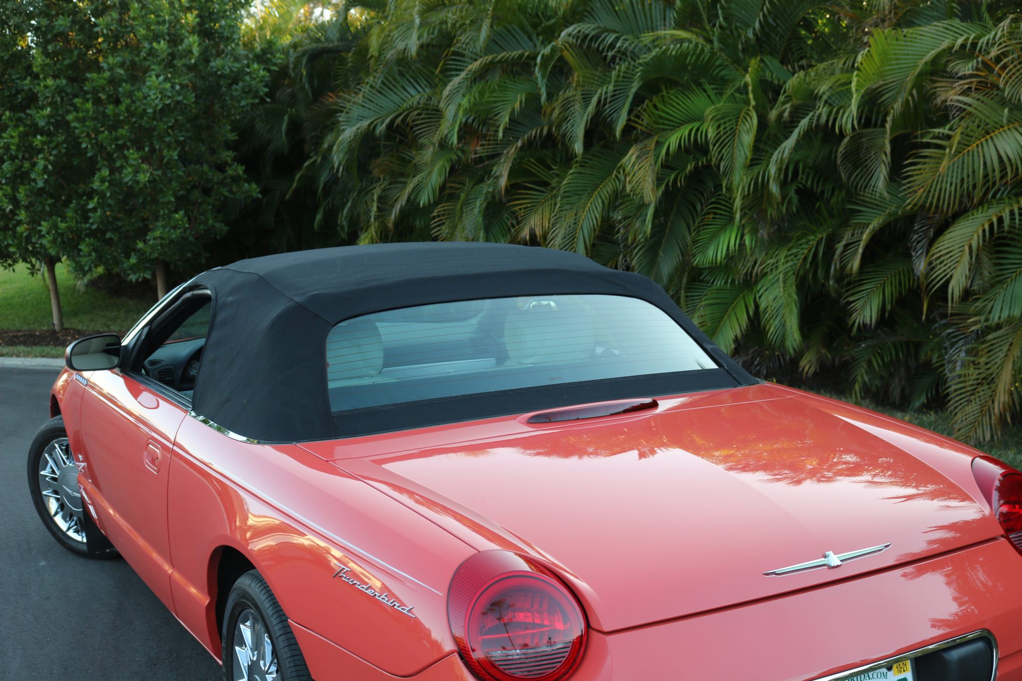 2003 James Bond Ford Thunderbird Softtop