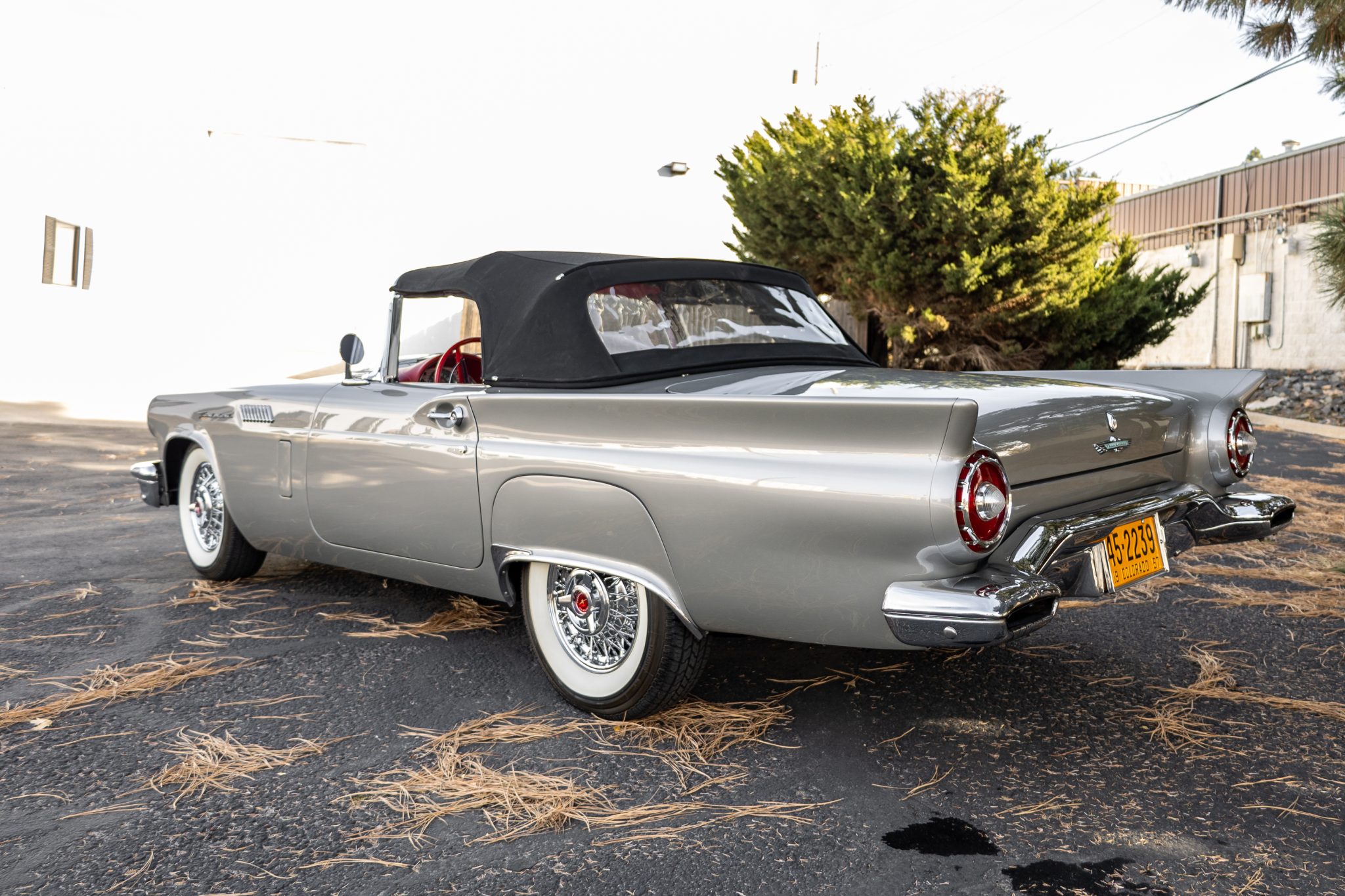 Amos Minter's 1957 Ford Thunderbird