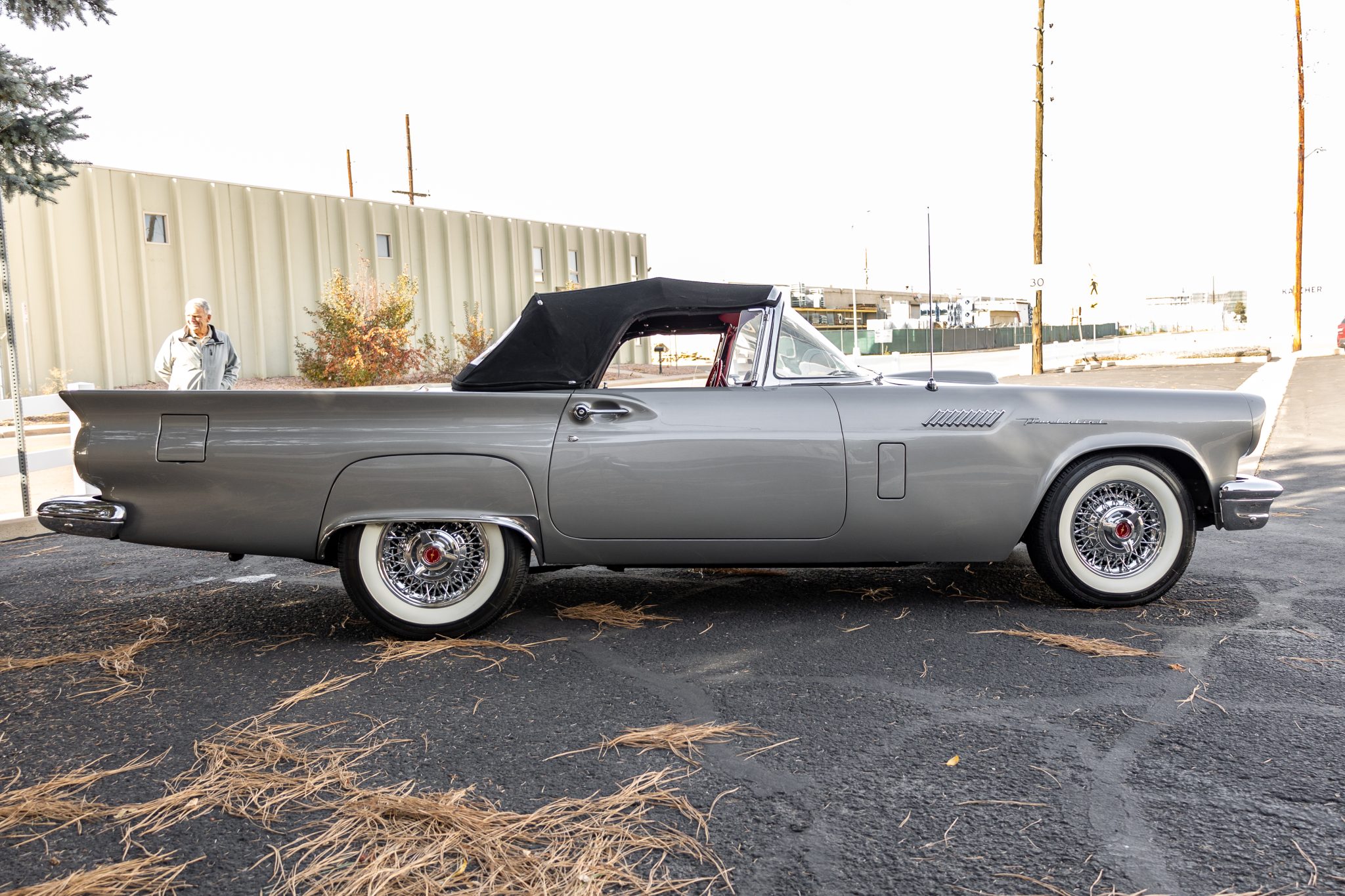 Amos Minter's 1957 Ford Thunderbird