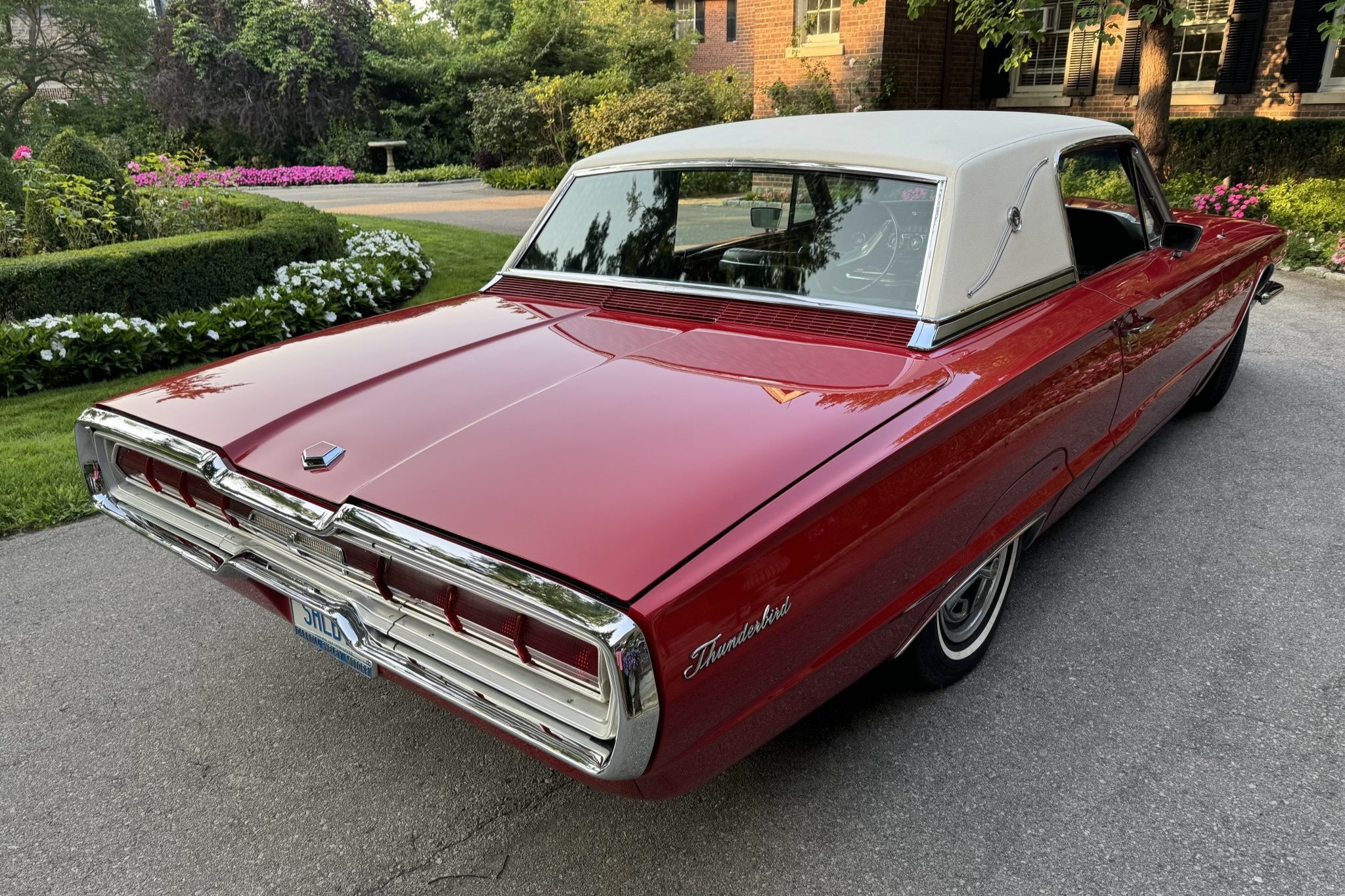 Carroll Shelby 1966 Ford Thunderbird