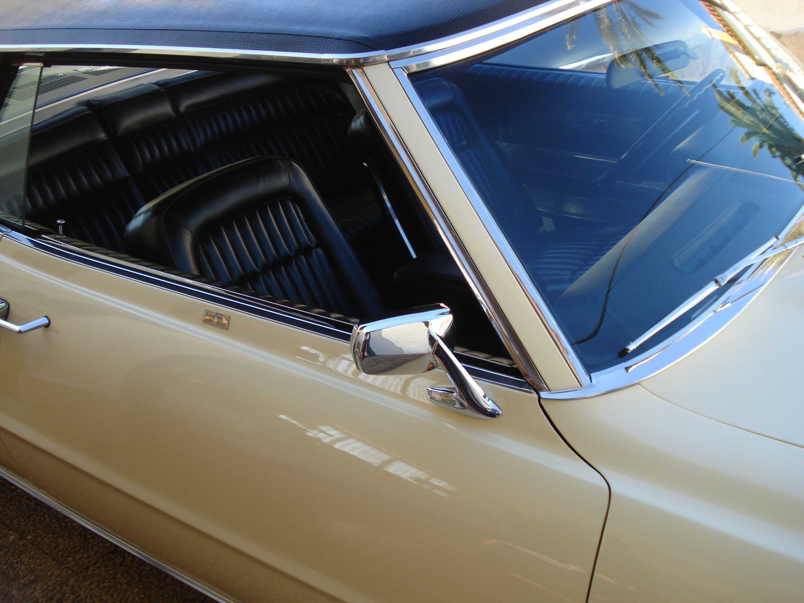 Finally I found a passanger mirror