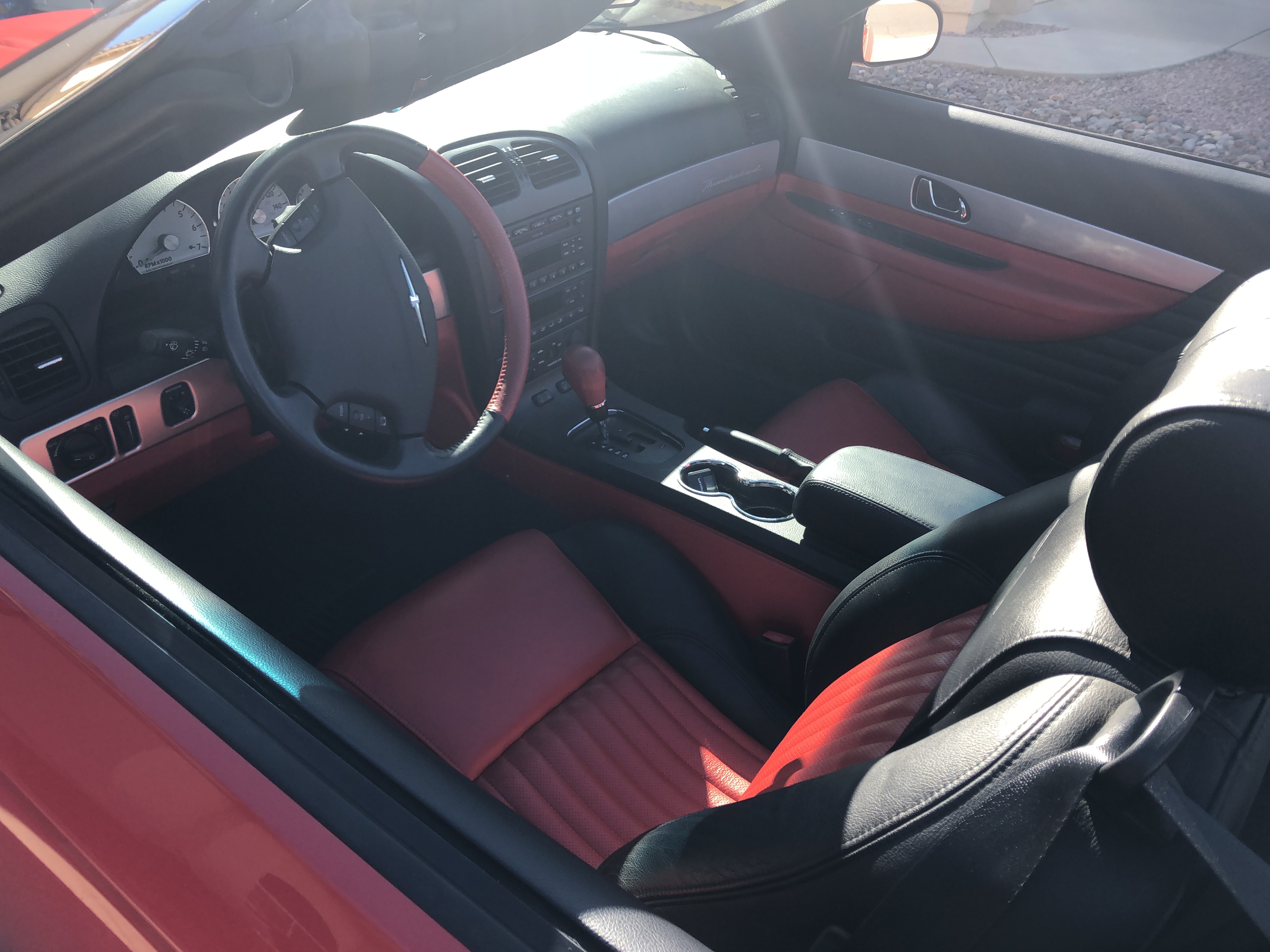 IMG_0349.jpeg Interior is retro black and red