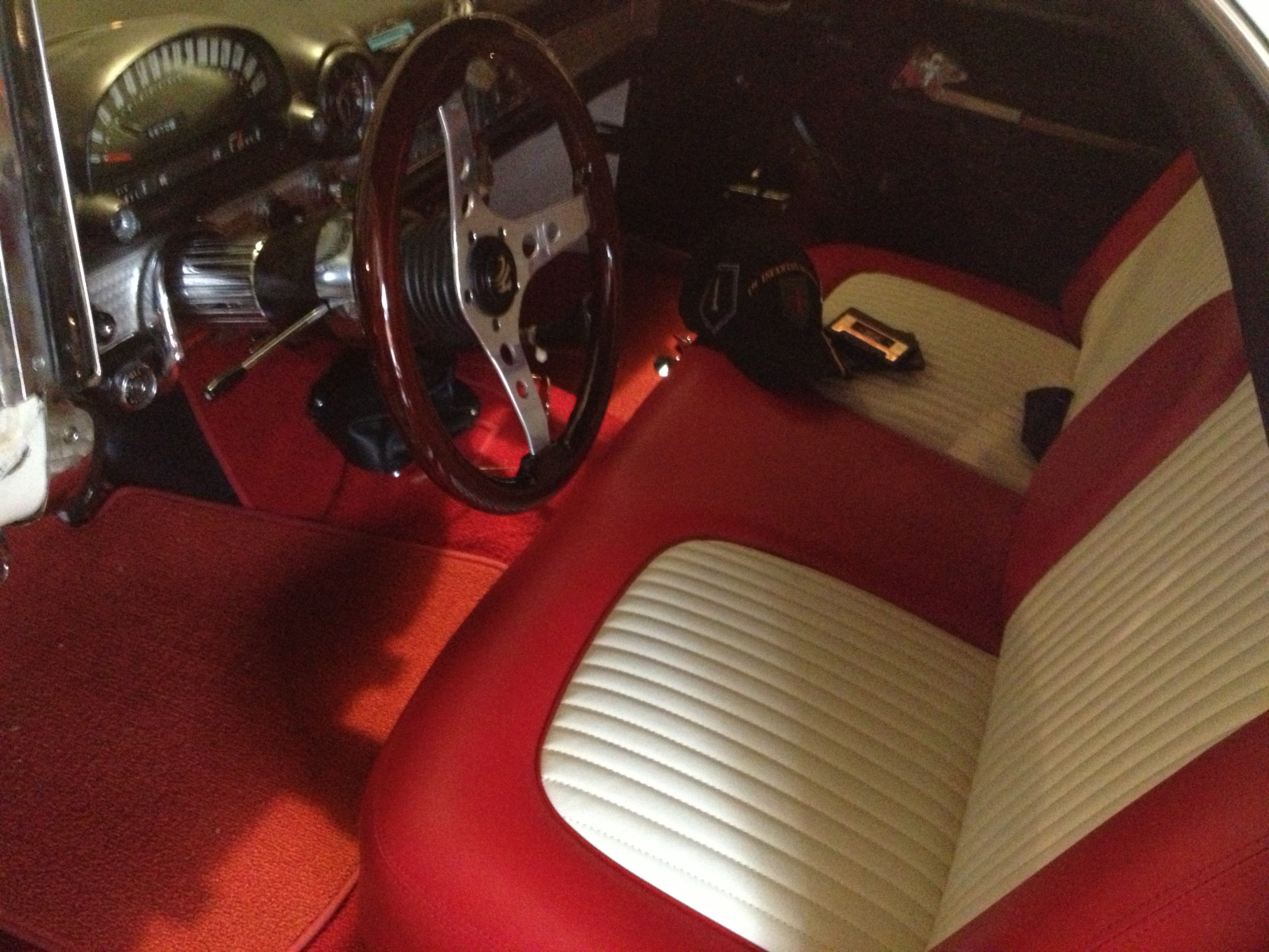 my new red and white interior,,almost done