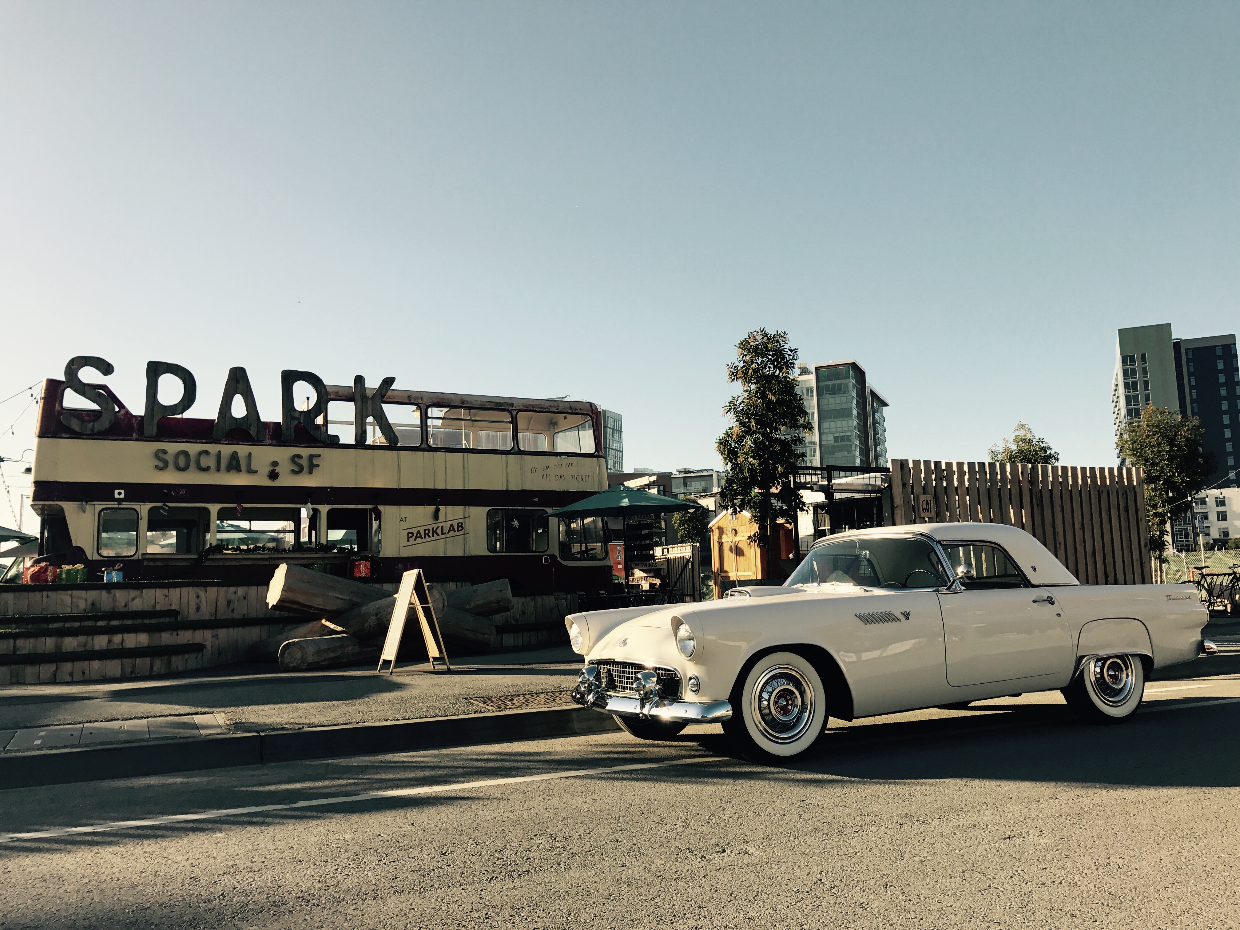 Retro Food Park, Retro Car