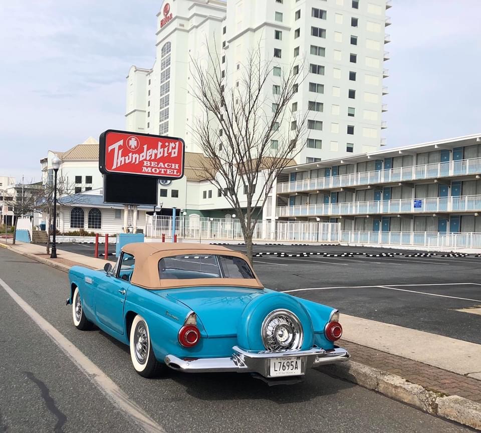 Thunderbird Beach Motel